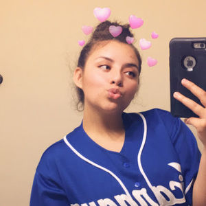 Meet your Posher, Isa